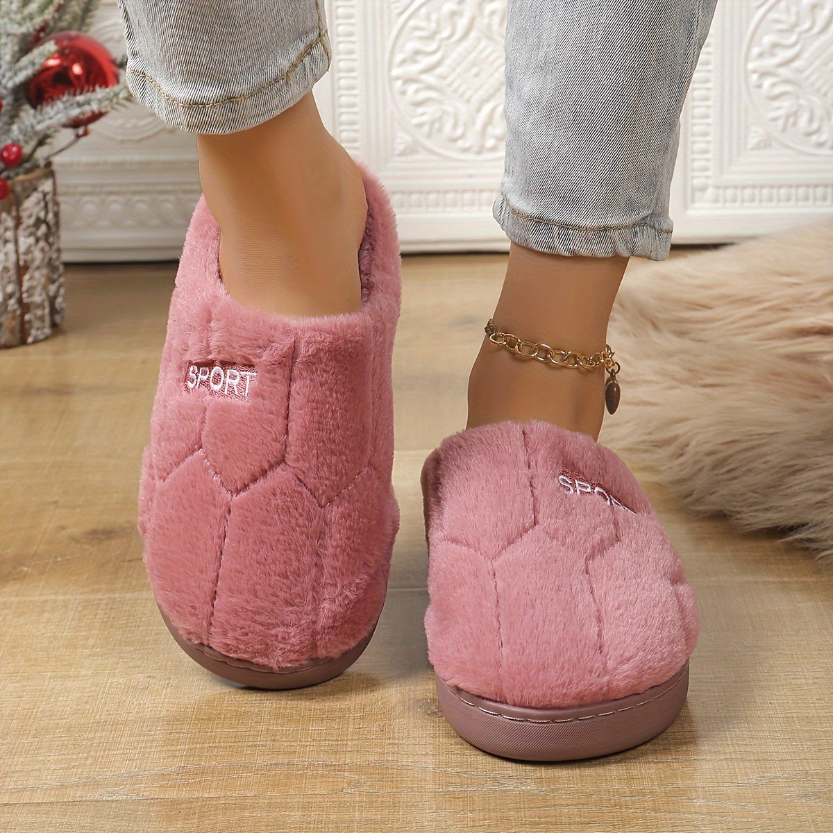 Women's Indoor Slippers Soft Fabric House Shoes Cushioned Sole All-Season