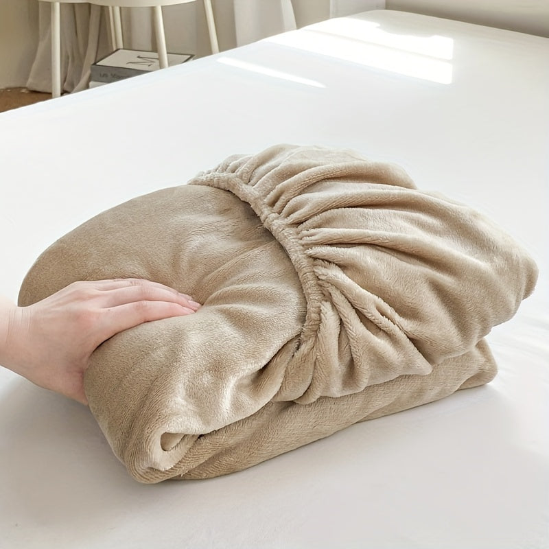 Reversible Milk Velvet Fitted Sheet with Elastic All-Around, Machine Washable, Thick and Comfortable