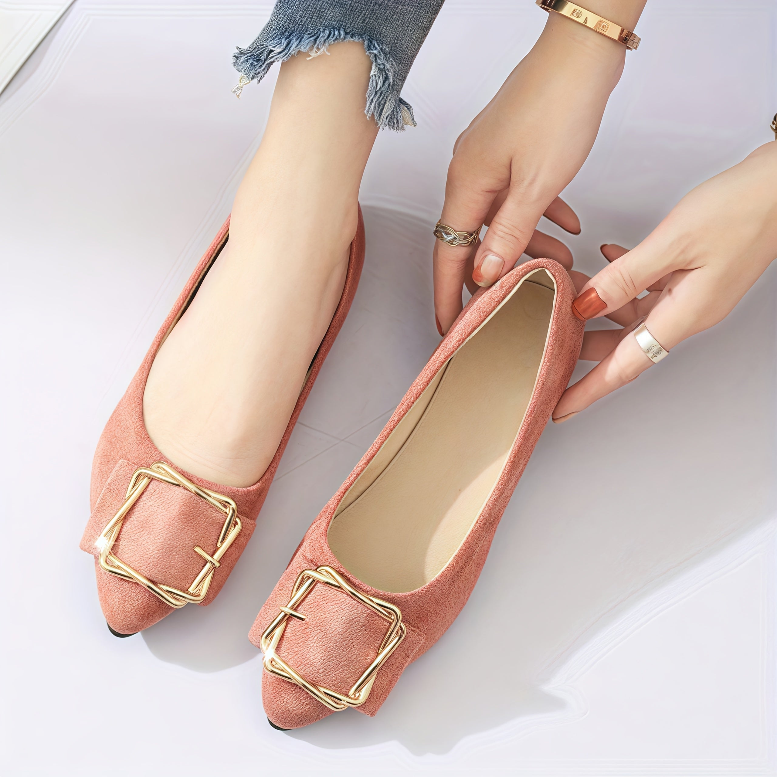 Women's Slip-On Flats Pointed Toe Breathable Casual Shoes