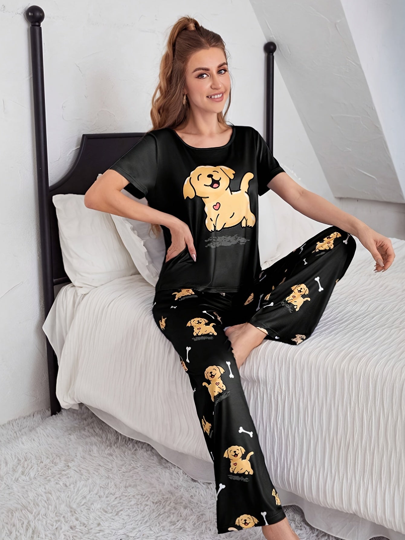 Women's Sleepwear Set with Puppy Print Short Sleeve Top and Elastic Pants