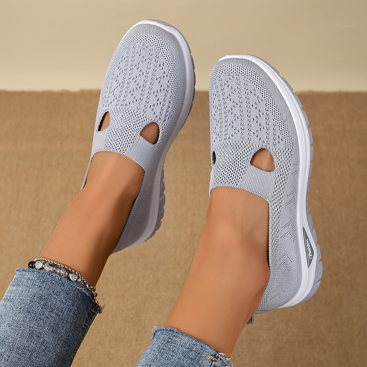 Ayollar uchun nafas oluvchi slip-on sport poyabzali - yengil kundalik mato poyabzali