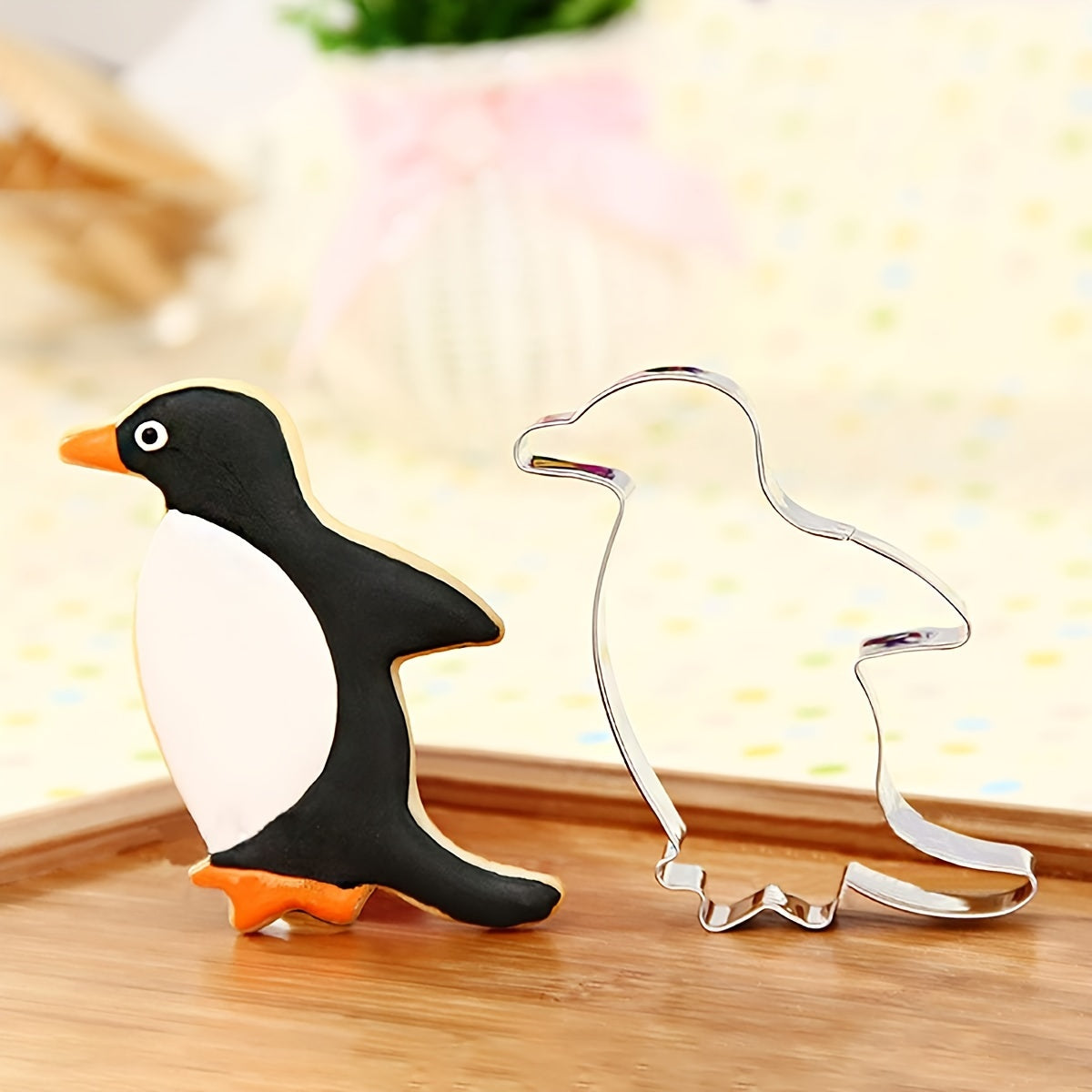 Stainless Steel Penguin Shaped Biscuit Mold for DIY Baking and Cookies