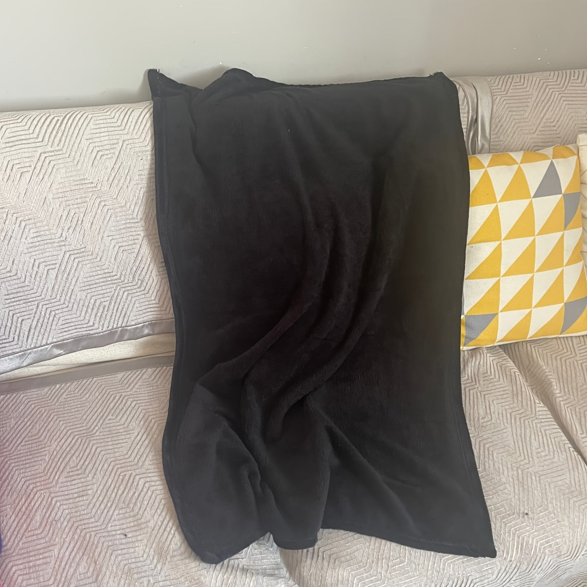 Solid Color Fleece Blanket in the New Blanket Series