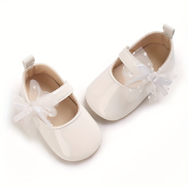 Girls Mary Jane Flats with Bow Accent Non-Slip Soft Sole for Weddings and Parties in Black White Red Pink