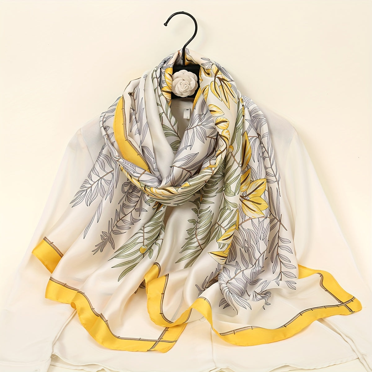 Women’s Satin Shawl with Retro Landscape Print Windproof Sun Protection Wrap