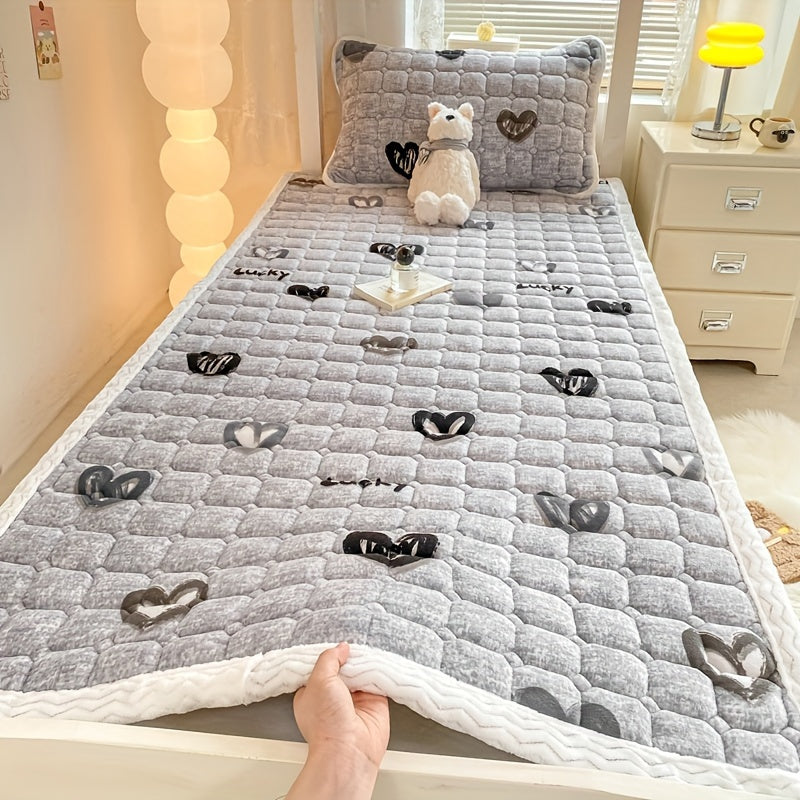 Soft Velvet Bedding Protector Hypoallergenic Breathable Flannel Cover for Autumn Winter