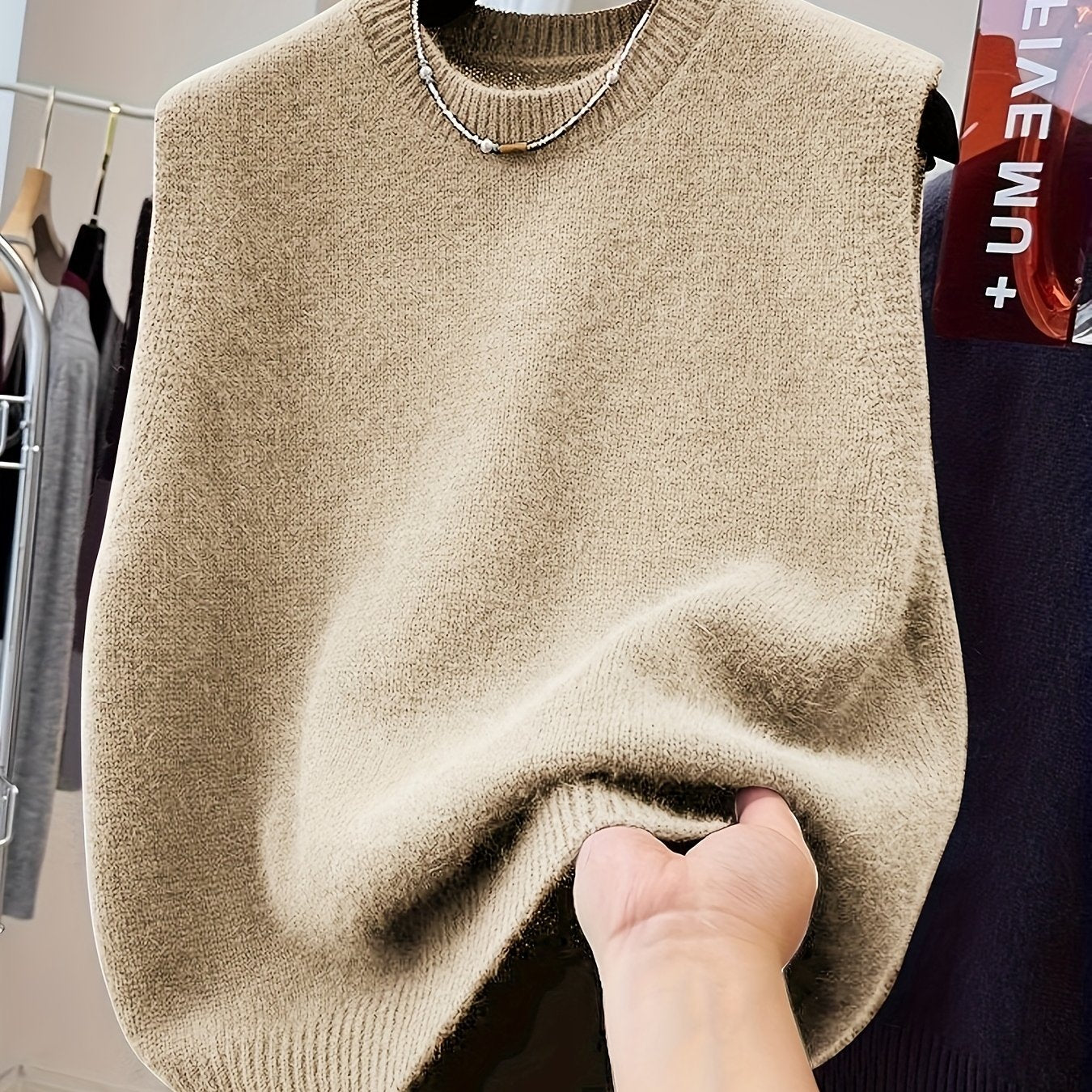 Women's Red Sleeveless Knit Vest with Crew Neck Made of Polyester for Spring and Fall