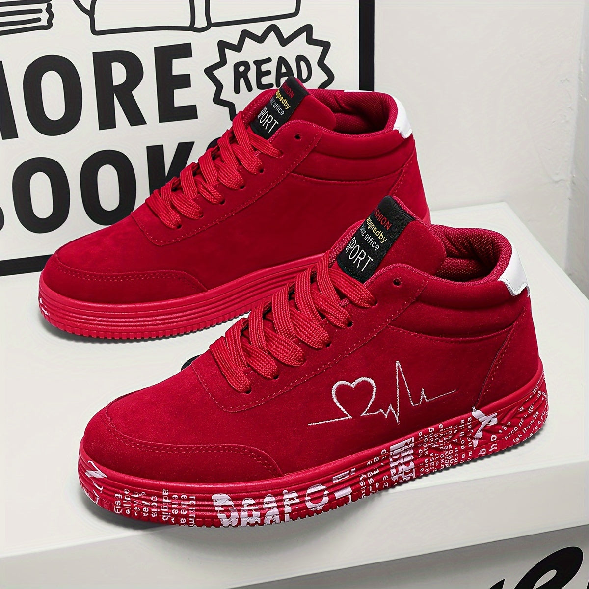 Plus Size Women's Casual Sneakers with Heart Print and Platform Sole