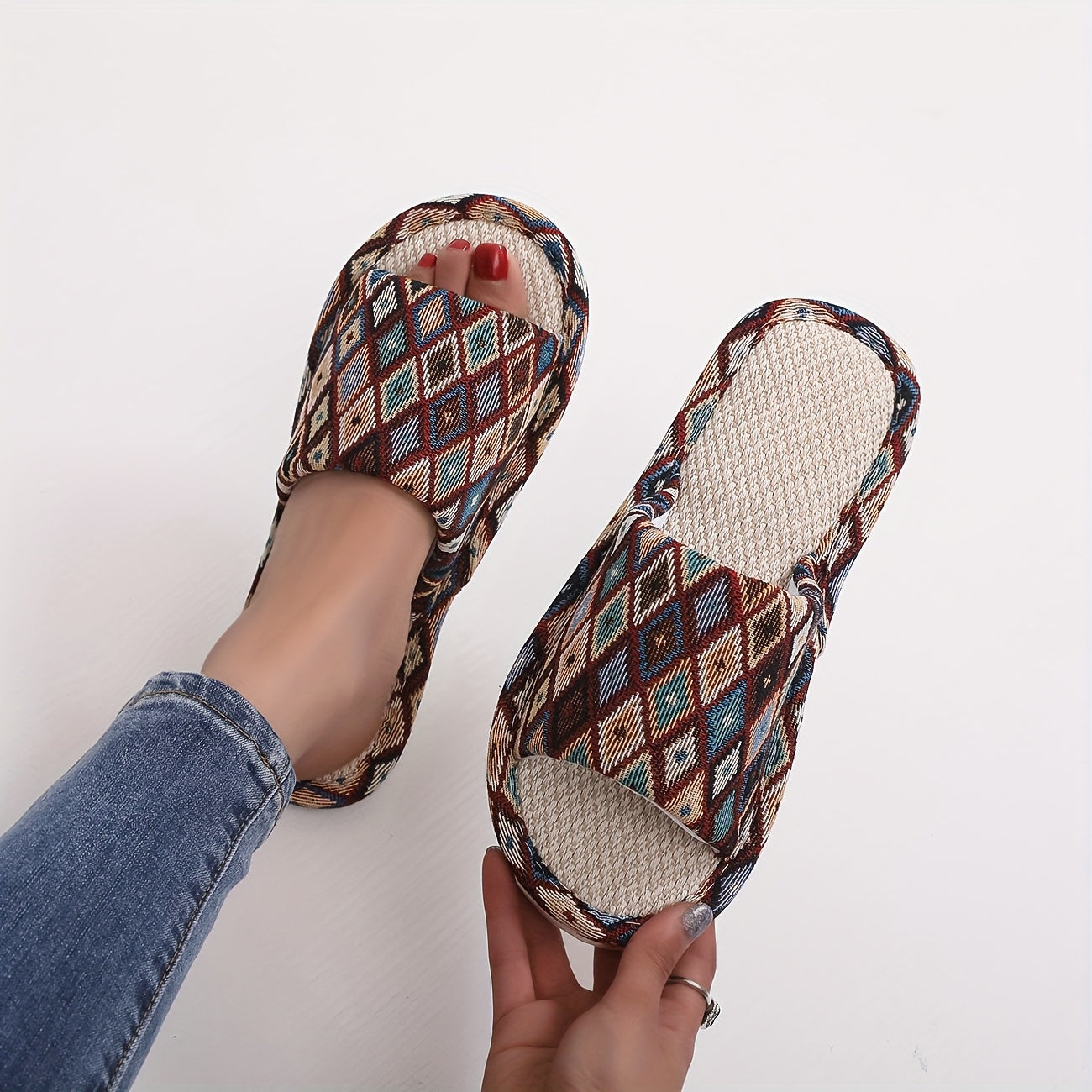 Women's Breathable Summer Slippers Non-Slip Diamond Pattern Home Use