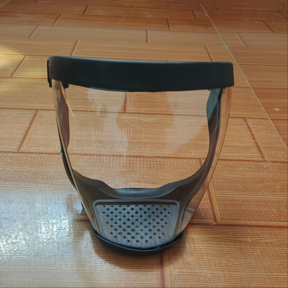 Transparent Plastic Protective Mask for Outdoor and Kitchen Use
