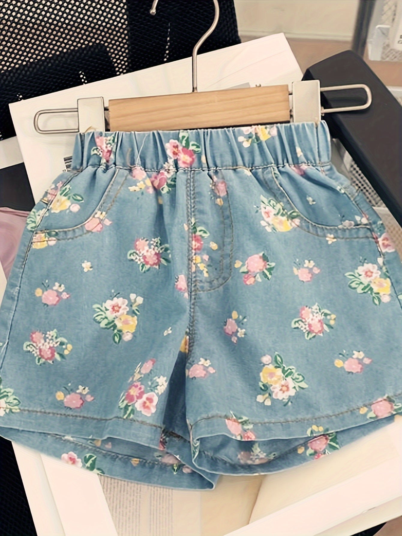 Kids' Denim Outfit Set with Floral Print Short Sleeve Top and Shorts for Toddlers and Children 3-8 Years