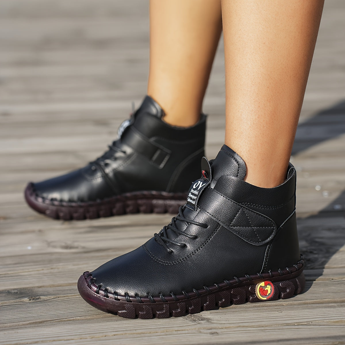 Women's Winter Ankle Boots Fleece Lined Lace-Up Flat Toe Sneakers