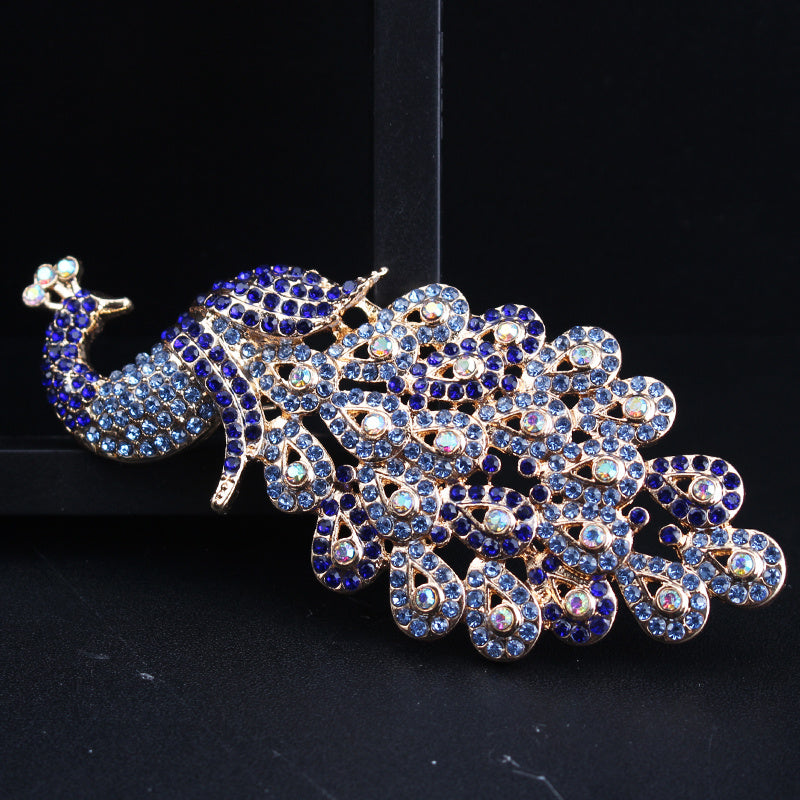 Vintage-Inspired Rhinestone Peacock Brooch for Women Elegant Jewelry Accessory