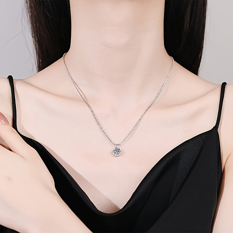 Zamonaviy 925 Sterling Silver Moissanite Pendant Necklace - Yorqin Taxtali Dizayni bilan, Har kuni yoki Rasmiy Kiyimlar uchun Mos, 14-fevral yoki Onalar Kuni sovg'asi uchun ajoyib