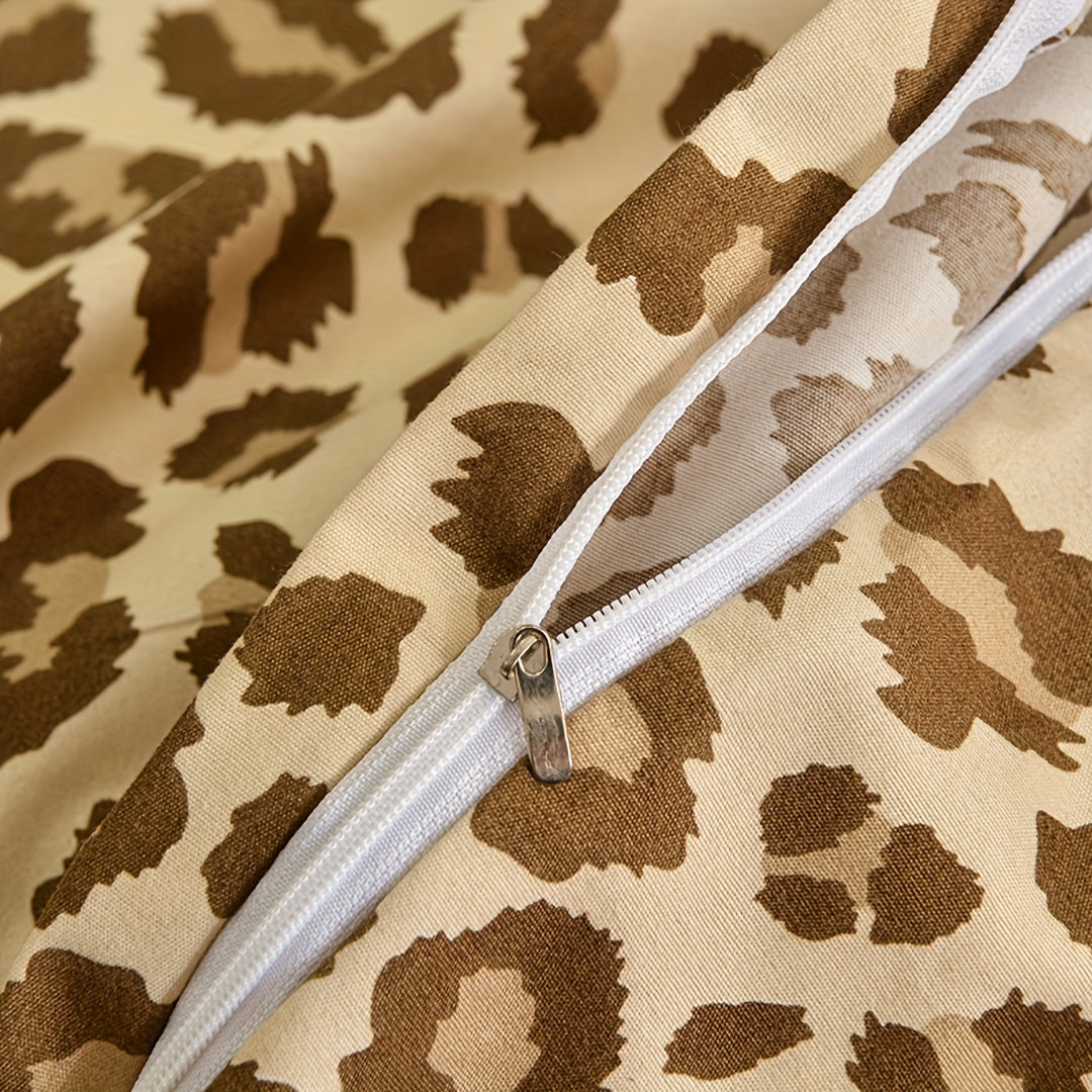 Leopard Print Duvet Cover Set with 2 Pillowcases for Bedroom and Guest Room