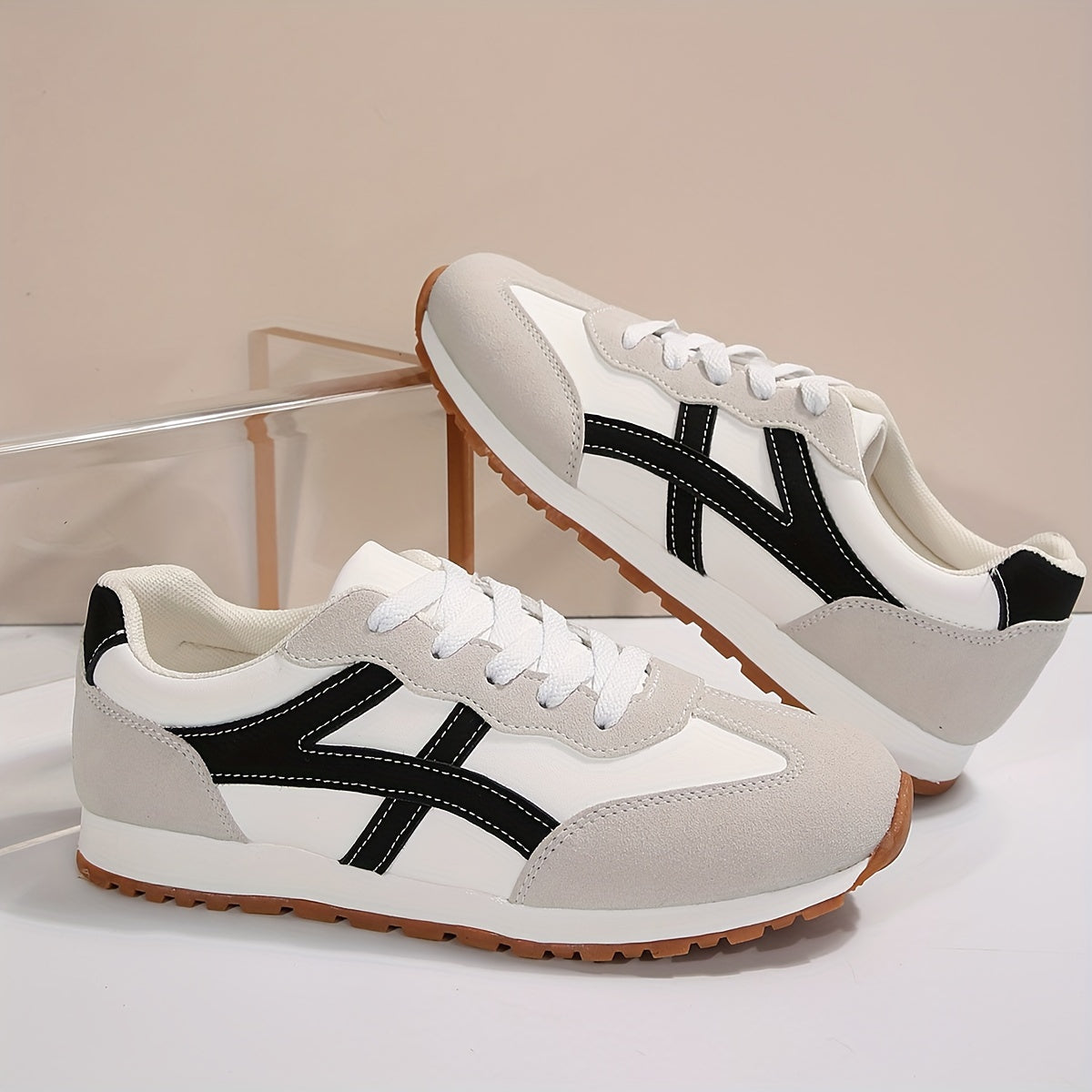 Women's Casual Sneakers Breathable Non-Slip Lace-Up Shoes