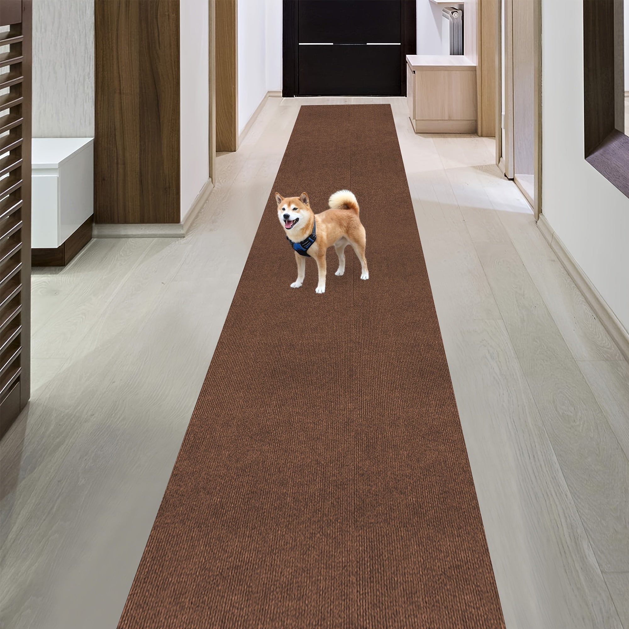 Qalin yuguruvchi gilam, yo'lni nishonlash va ko'rgazma ochilishlari uchun mukammal. Rojdestvo DIY loyihalari uchun yuvinish xonasi, koridor, oshxona va zinapoyalarda ideal. Mashinada yuvilishi mumkin va yog'och pollarda foydalanish uchun mo'ljallangan.