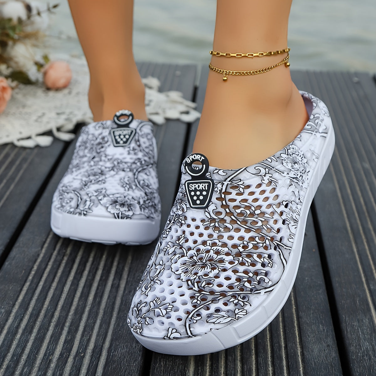 Women's Camouflage Pattern EVA Clogs Lightweight Breathable Non-Slip Summer Shoes