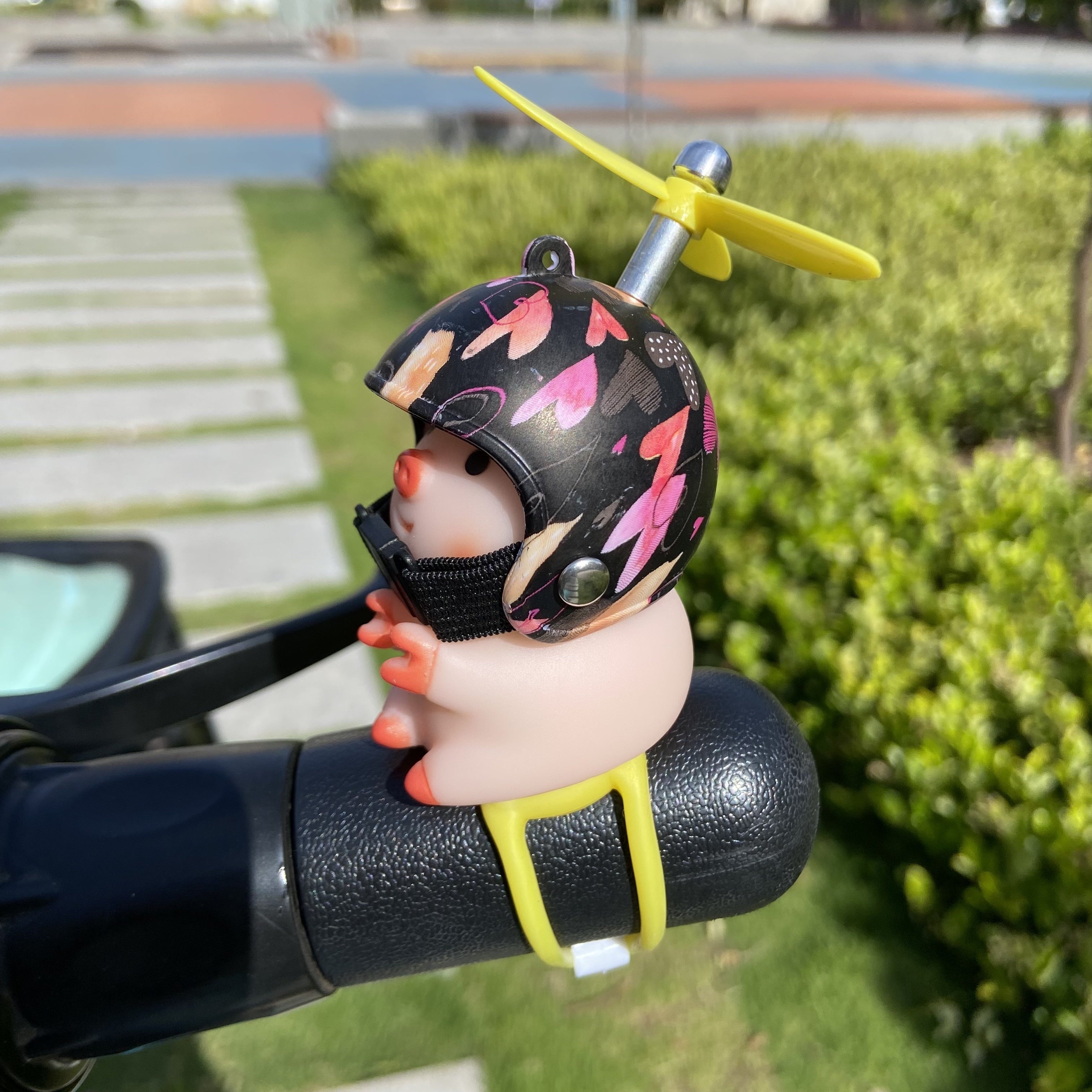 Pig Helmet Handlebar Accessory for Scooters, Cute Motorcycle Decor