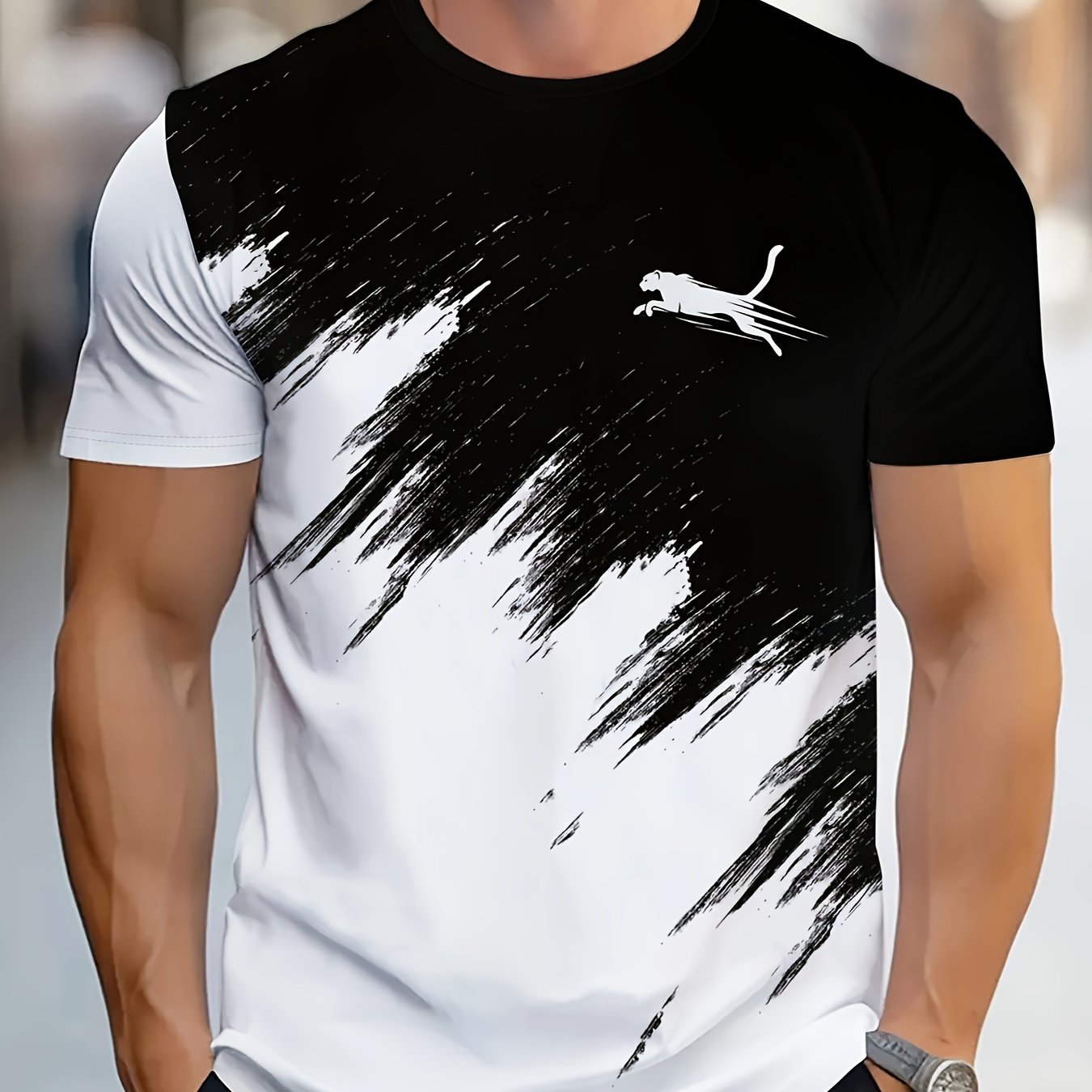 Erkaklar uchun tasodifiy krujka bo'yinli futbolka, geometrik naqsh bilan, 100% polyester to'qilgan matodan tayyorlangan, oddiy kesimda va biroz cho'ziluvchan.