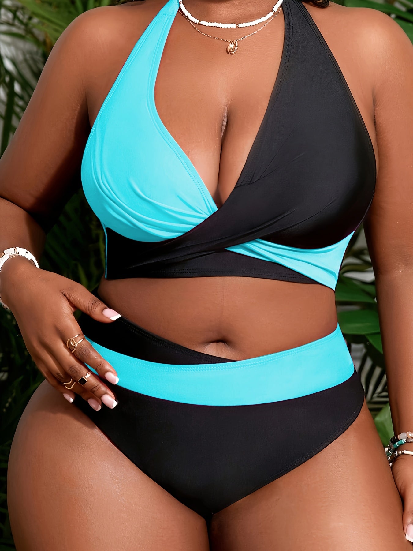 Plus-Size Women's Color Block V-Neck Bikini Set with Removable Padding