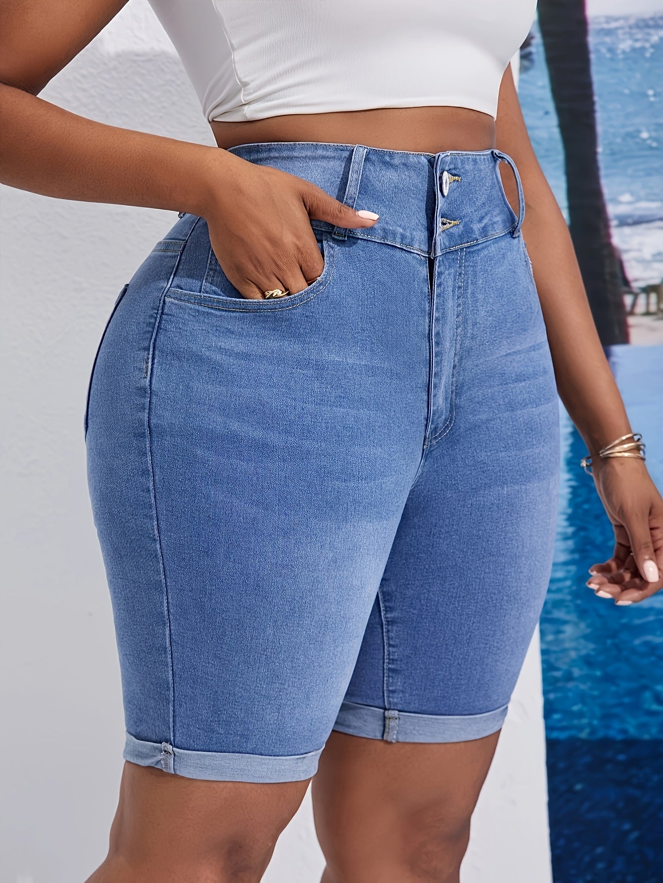 Women's High-Waist Skinny Denim Shorts Light Wash Blue Casual Summer