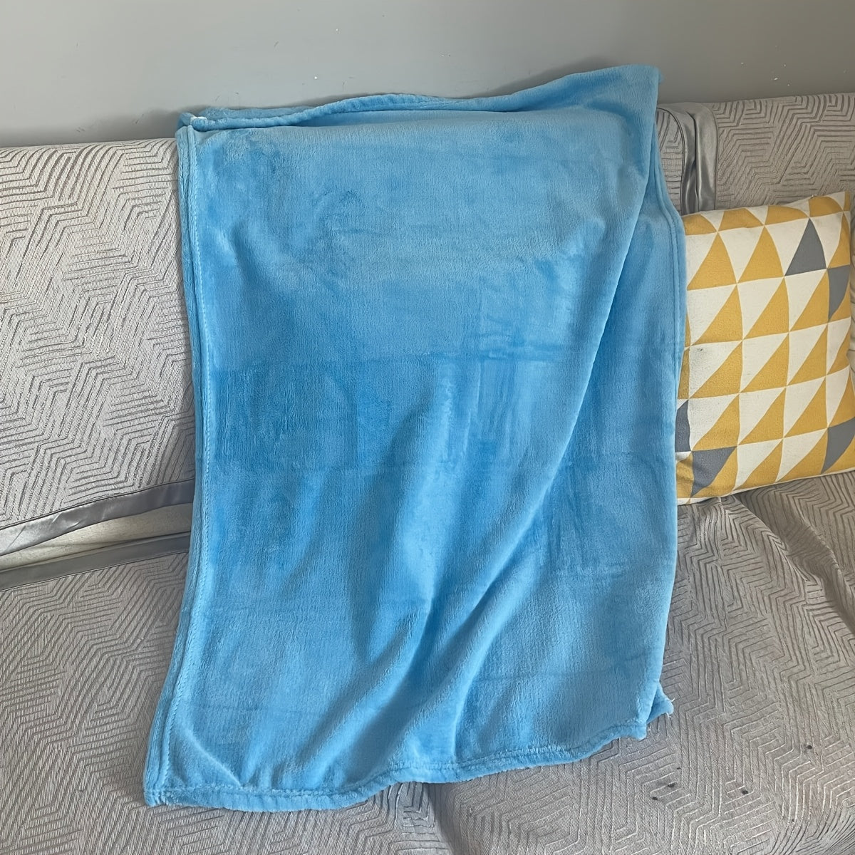 Solid Color Fleece Blanket in the New Blanket Series