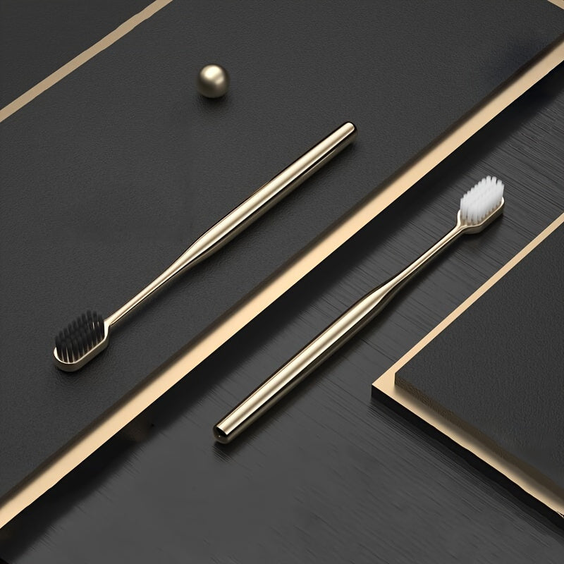 1 yoki 2 ta yumshoq tish cho'tkasi, samarali og'iz parvarishi uchun bambuk ko'mir tolalari bilan uyda.