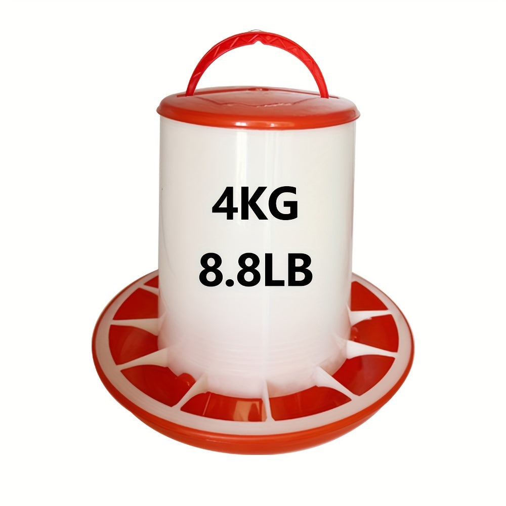 Tovuq ozuqasi va suv tarqatish to'plami yuqori zichlikdagi 4KG ozuqa tarqatgich va 4L suv idishini o'z ichiga oladi. Mustahkam polipropilen material, osma tutqichlar va siqishdan qaytish dizayni bilan ajralib turadi.