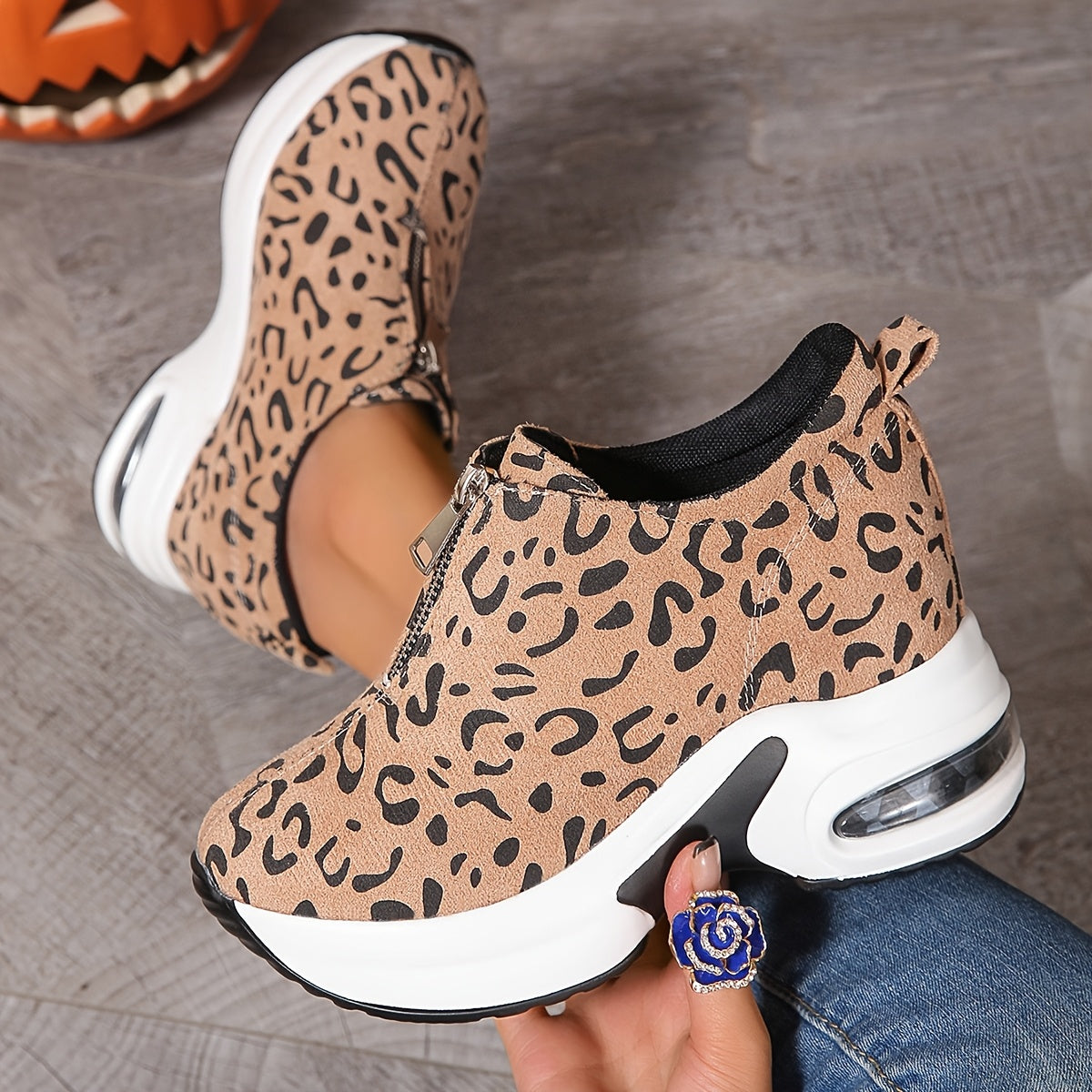 Casual Loafers for Women with Height-Boosting Air Cushions Flannel Low Top All-Season