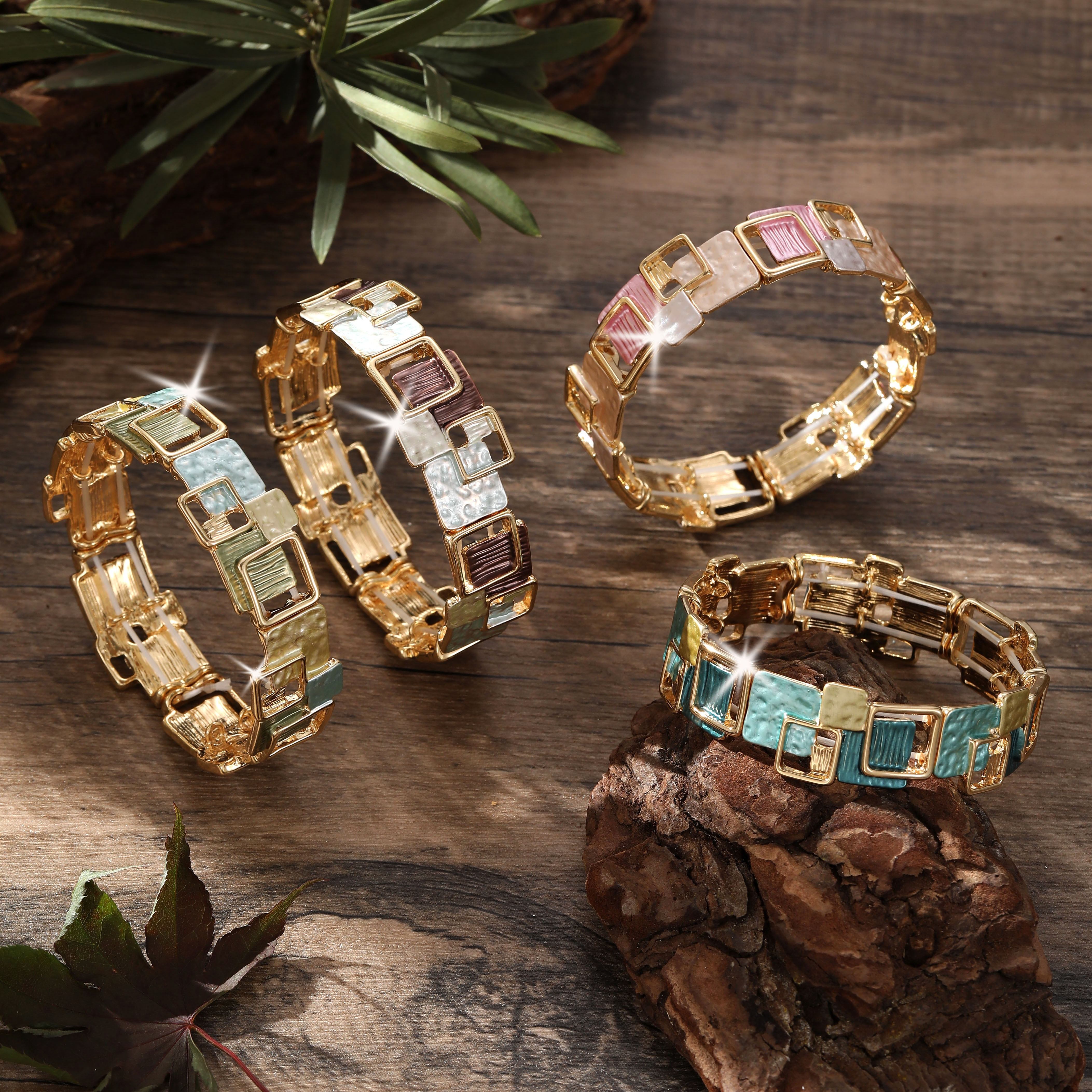 Unisex Gold-Plated Enamel Bracelet Zinc Alloy Bangle Jewelry for Everyday and Holiday Wear