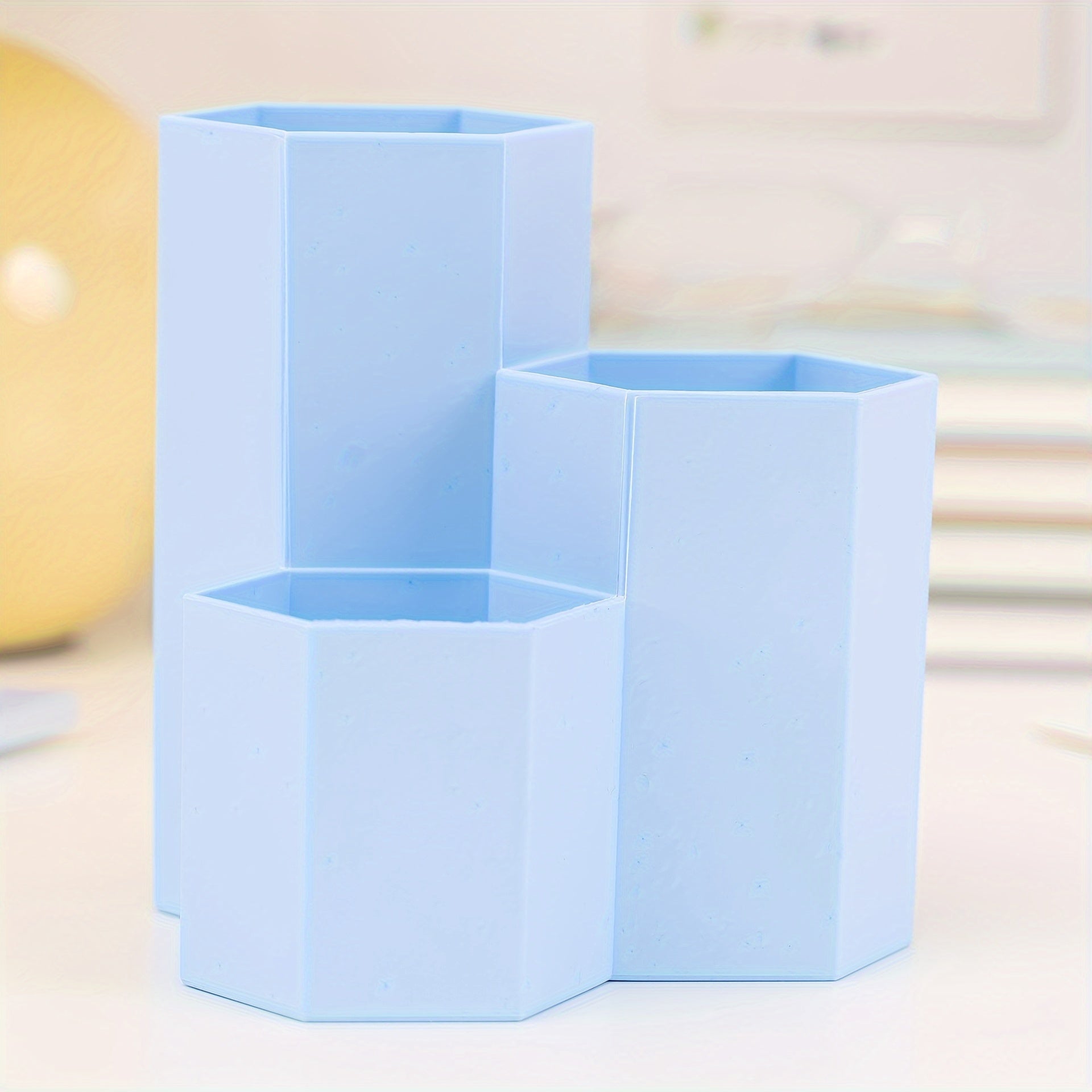 Ofis jihozlari uchun saqlash uchun sozlanadigan bo'linmalarga ega bo'lgan portativ 3-in-1 plastik qalam ushlagich, rang-barang shirinlik dizayni