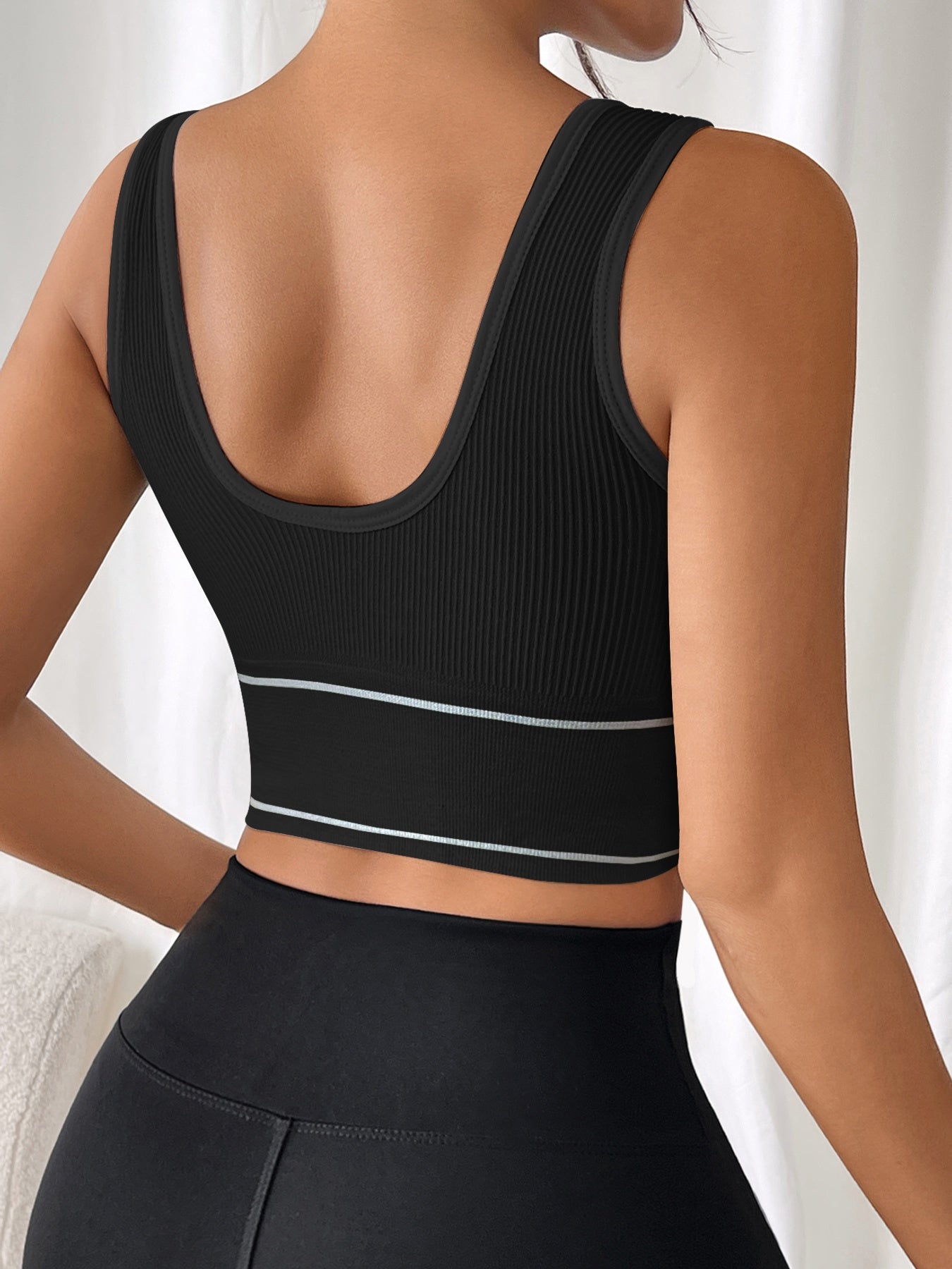 Women's Plus Size Padded Sports Bras No Underwire Breathable Workout Tops