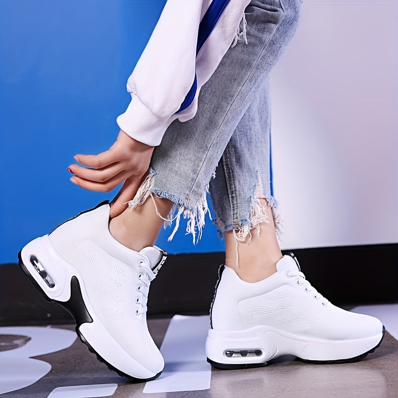 Women's Mesh Low Top Sneakers Lightweight Breathable Casual Shoes Black and White