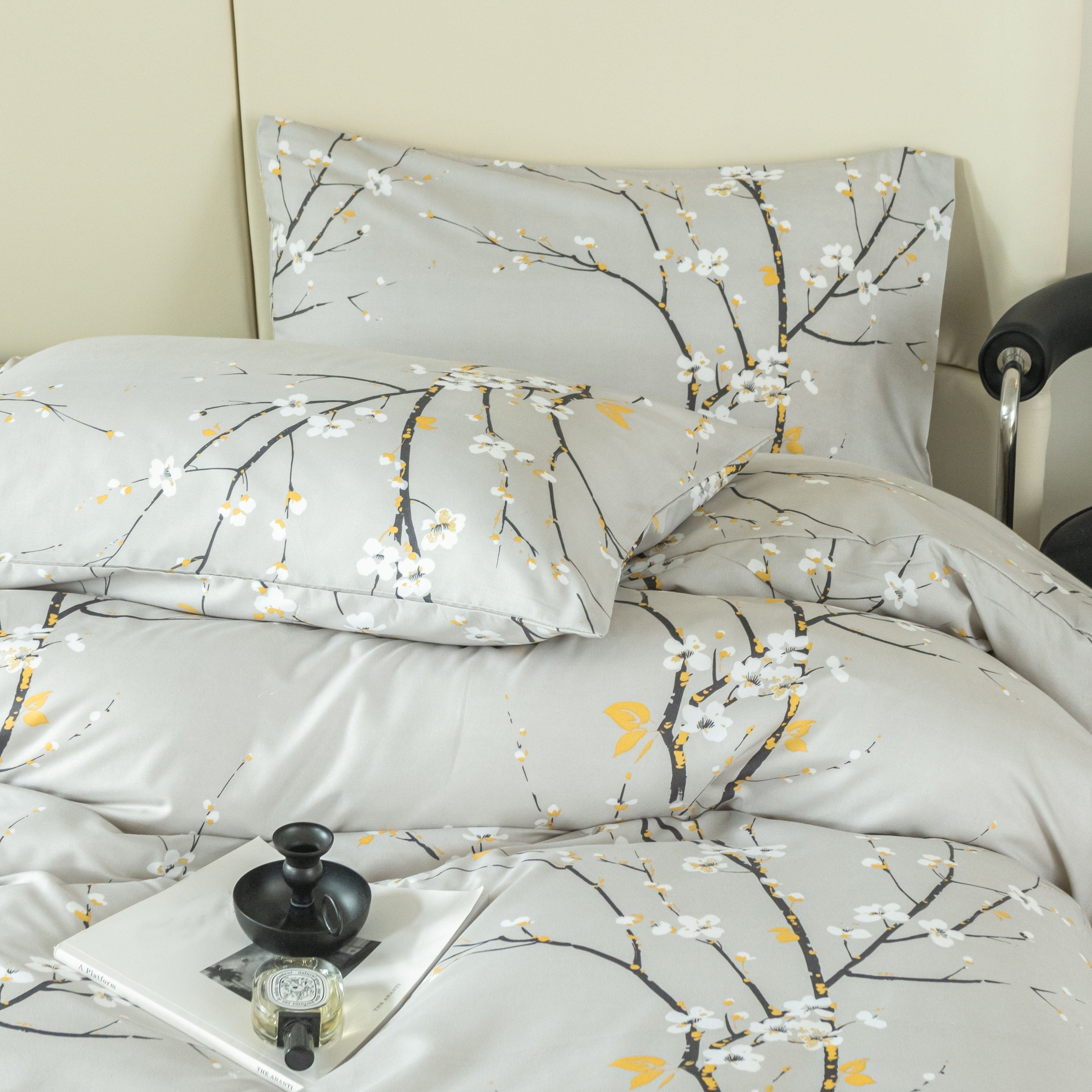 Flower Print Duvet Cover Set with Pillowcases Soft Bedding for Bedroom or Guest Room