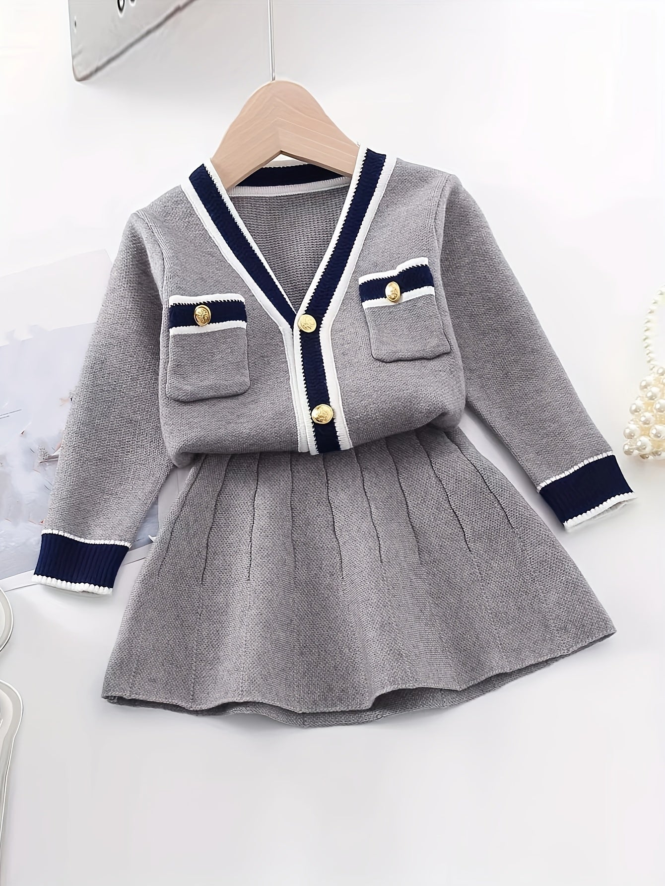 Conjunto de cárdigan de punto cable preppy para niñas y falda con top de cuello en V para otoño y primavera