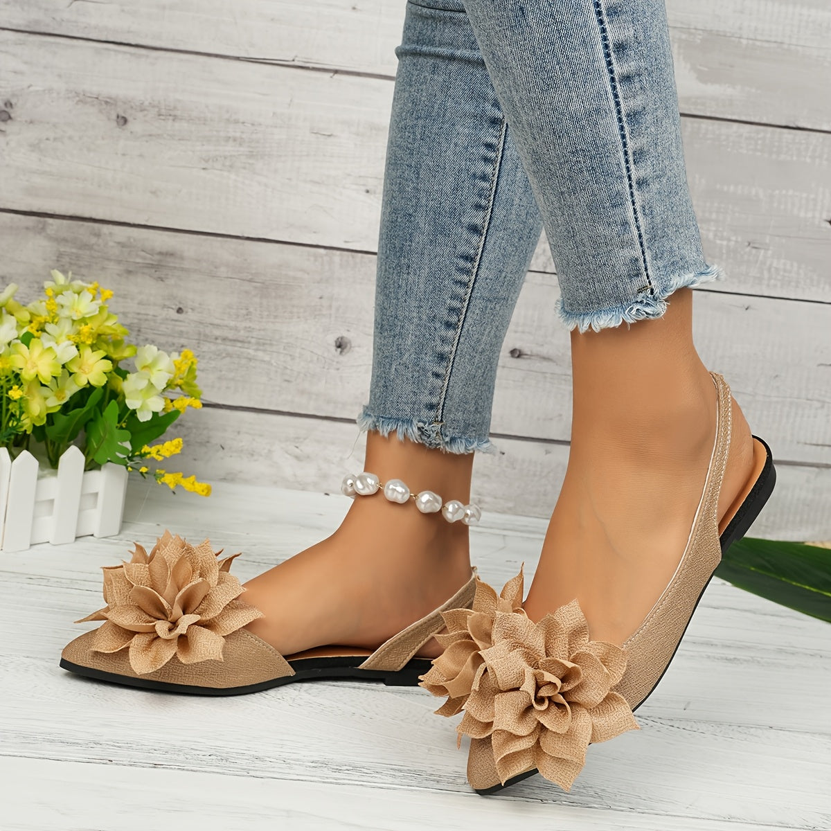 Women's Black Fabric Flat Sandals with Double Flower Embellishment