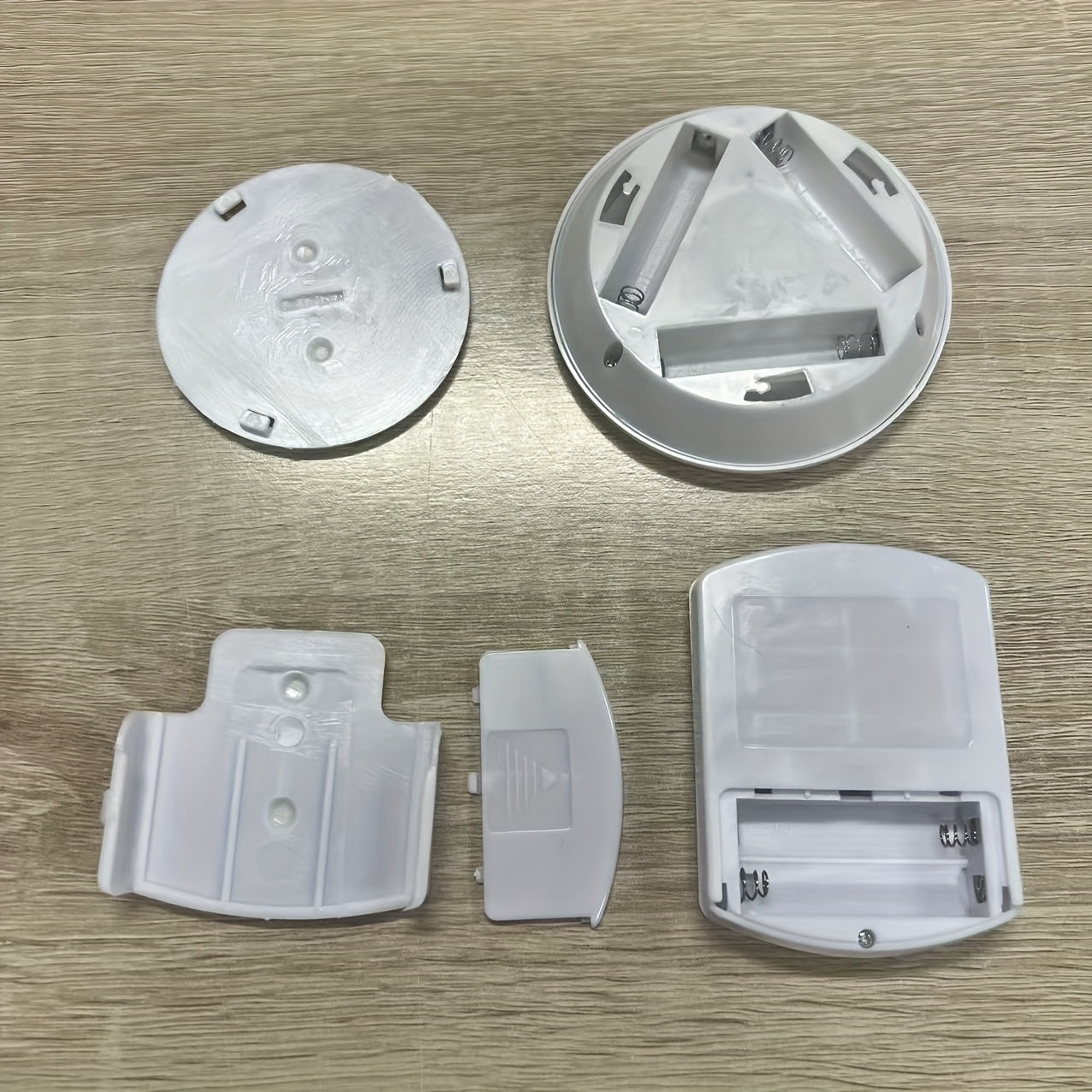 Wireless LED Under-Cabinet Lights with Remote Control for Kitchen and Wardrobe (6 or 3 Pack)