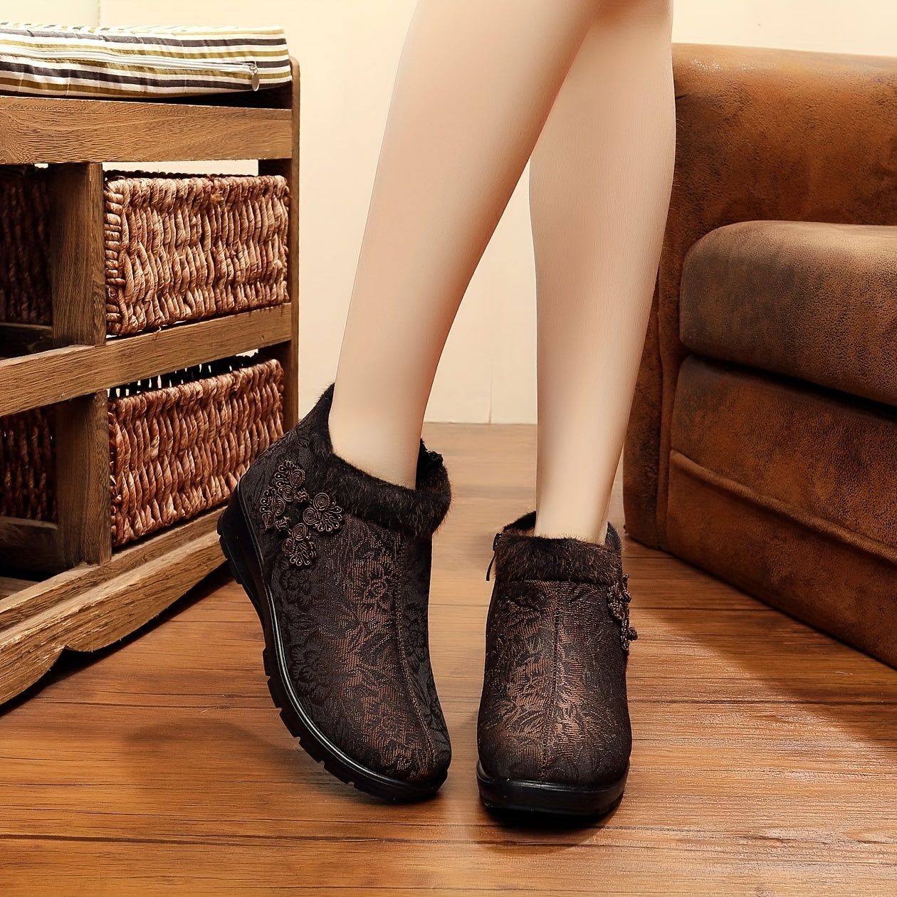 Women's Plush Snow Boots Vintage Flower Non-slip Warm Winter Shoes