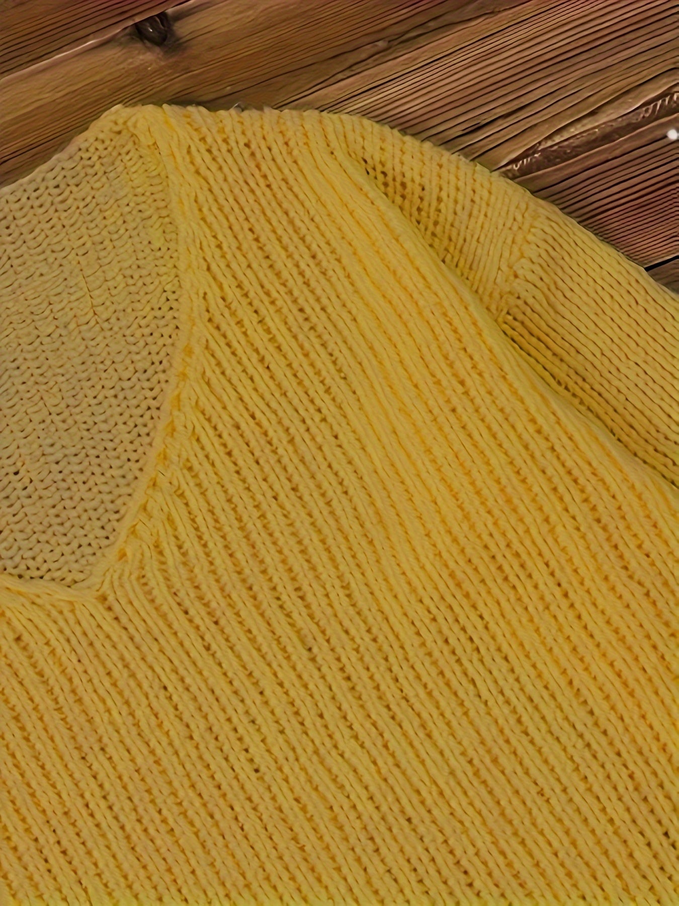 Plus o'lcham V-shaklli bo'yinli ayollar uchun sviter, polyester to'qilgan pulover, bir rangli