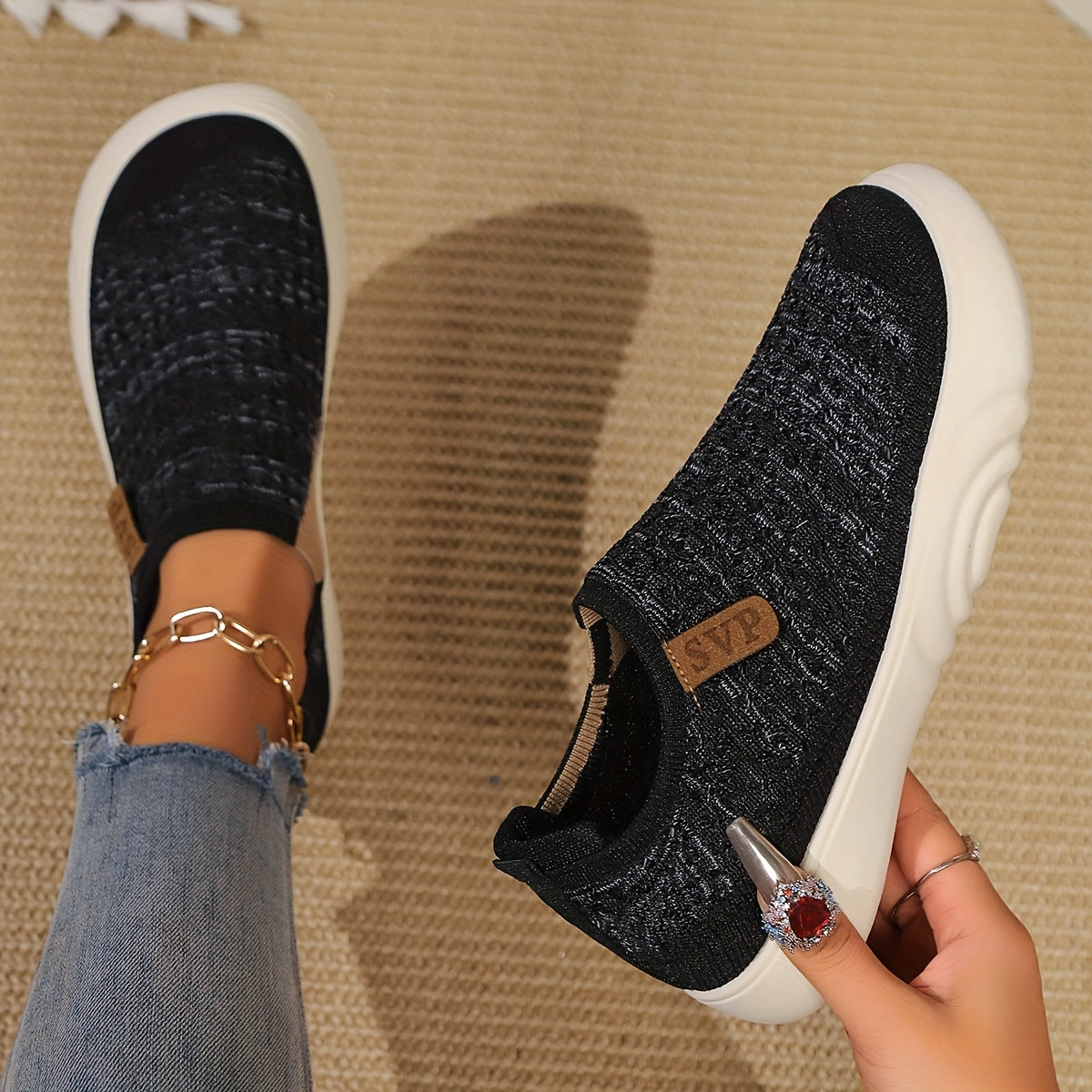 Women's Breathable Knit Slip-On Sneakers Lightweight Fabric Lining