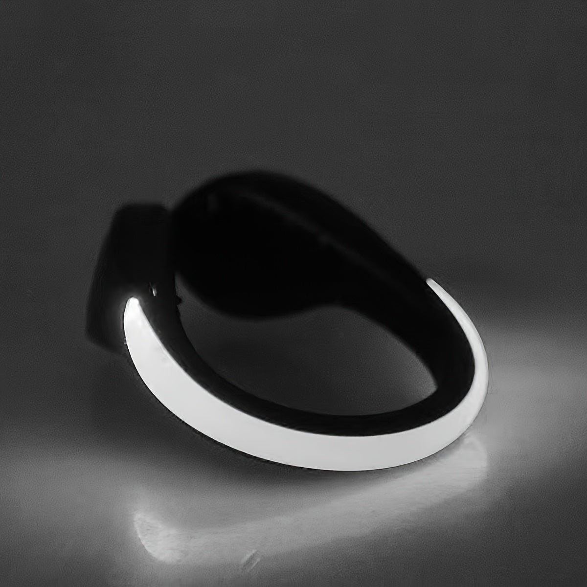 Unisex LED Shoe Light Clips Flashing Shoelaces for Night Running