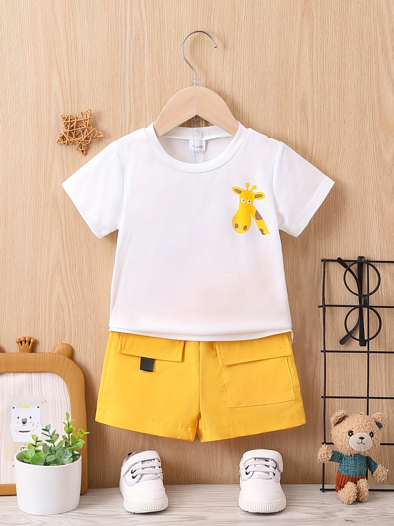 Conjunto de verano para niño: camiseta de jirafa y pantalones cortos, ropa casual para uso diario