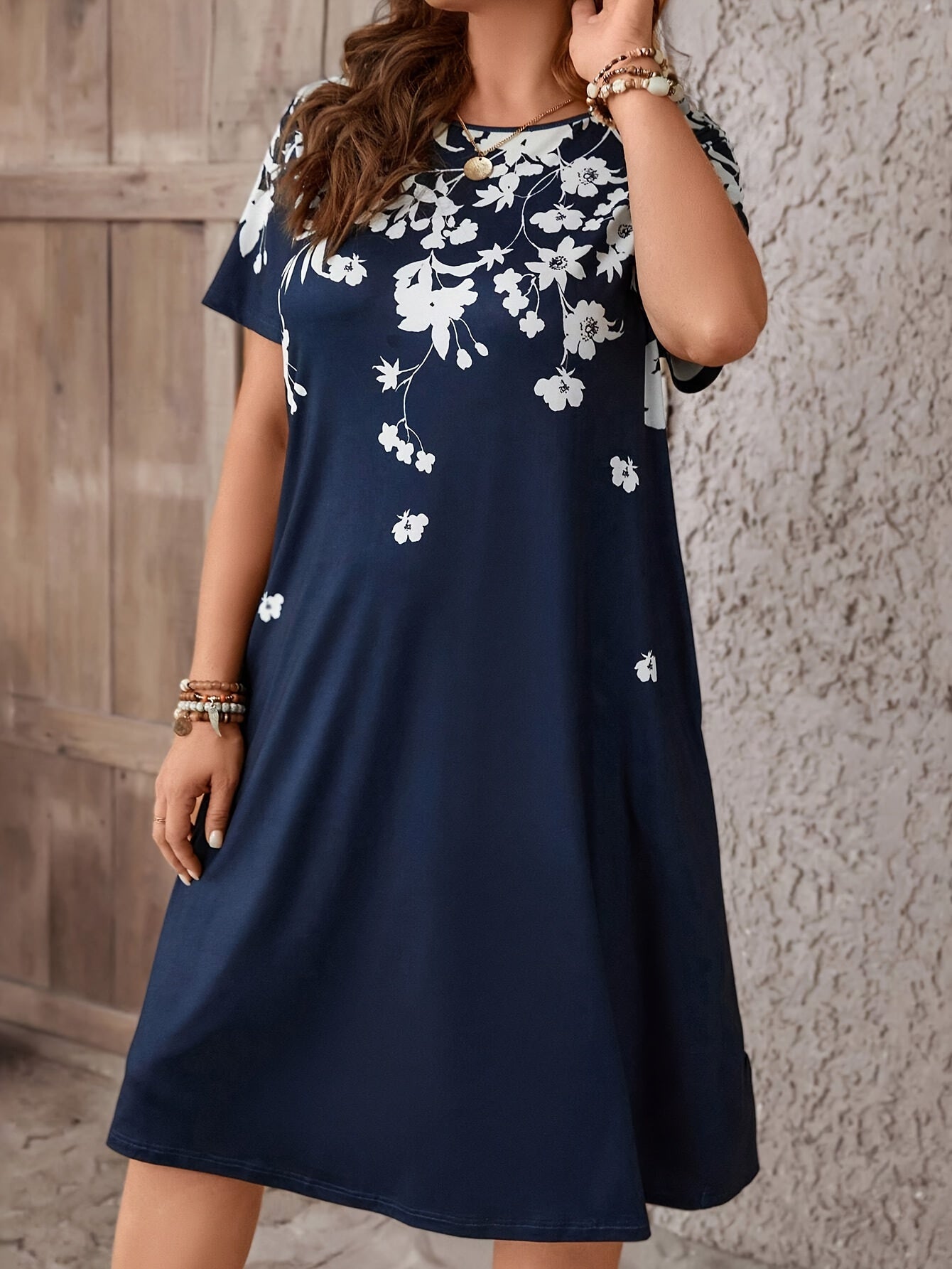 Plus Size Floral Print Dress with Pockets Short Sleeve Crew Neck for Spring Summer