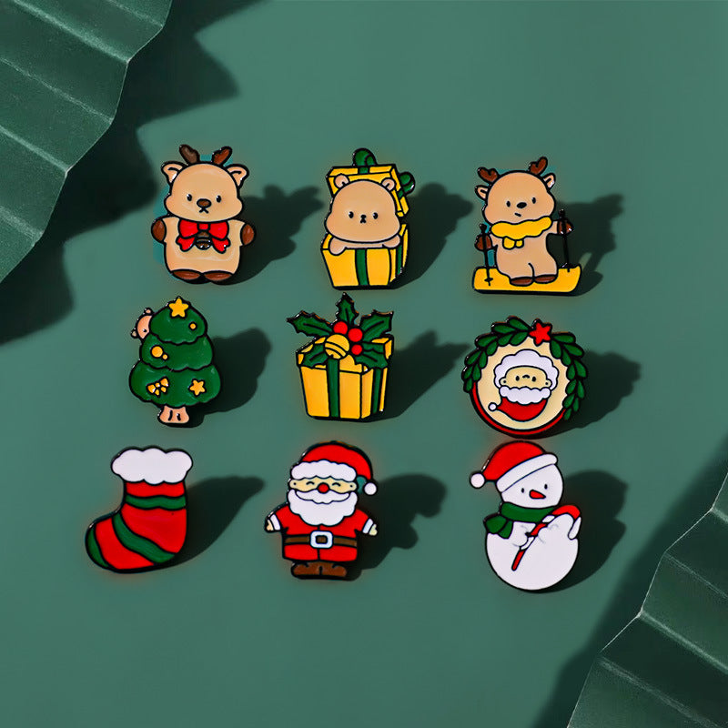 10 Christmas Brooches Santa Claus Elk Cartoon Style Fashion Pins Collar Buttons