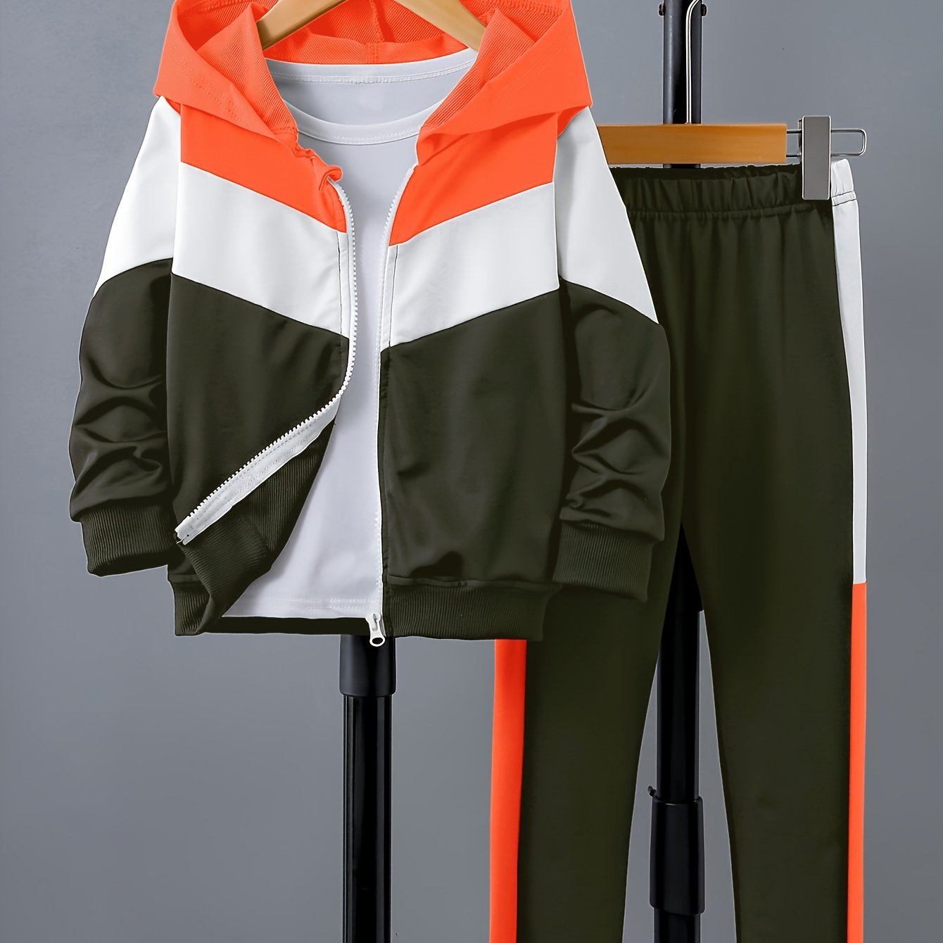 Yigitlar uchun kuzgi kapüşonli kurtka va shimlar to'plami, rang-barang patchwork va zip bilan