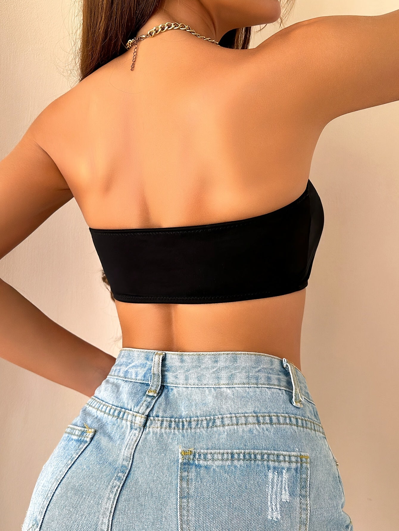 Бра с передней пряжкой без бретелей для женщин с беспроводной поддержкой, идеально подходит для подчеркивания декольте и служит стильной базовой основой для верхней одежды.