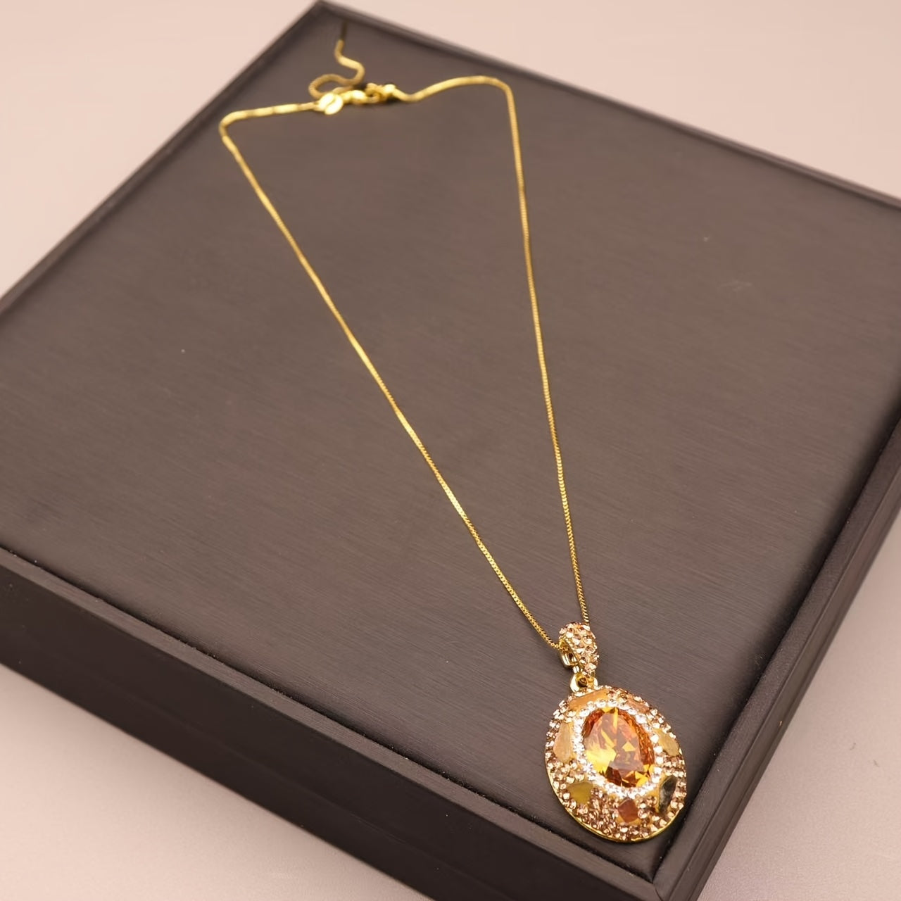 Ayollar uchun vintage tribal uslubidagi zargarlik to'plami, 18K qotishma bilan qoplangan mis, tabiiy toshli taqinchoq, sirg'alar, bilaguzuk va uzuk