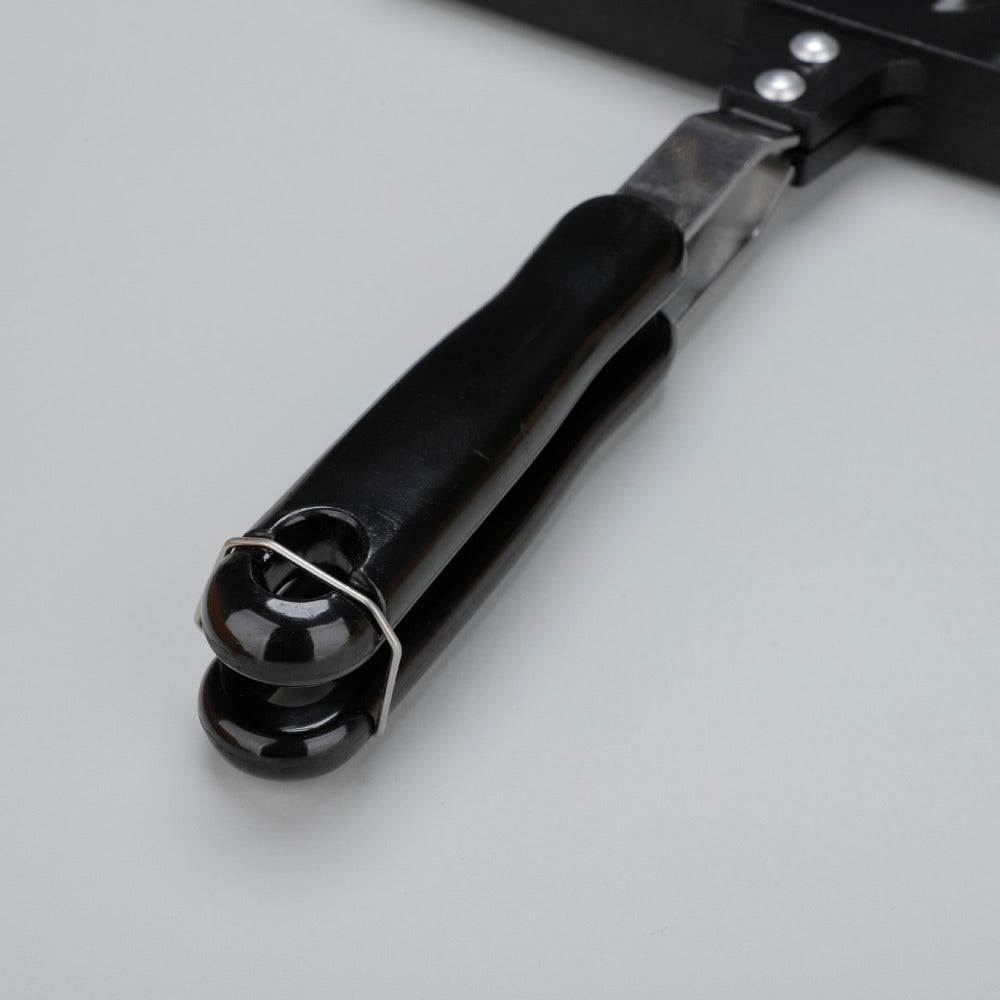 Qaynatma sendvichlar uchun uy shabloni, ikki tomonlama skilet, nonushta qovurilgan panjara, omlet skilet va lagerga mo'ljallangan qovurilgan pan.