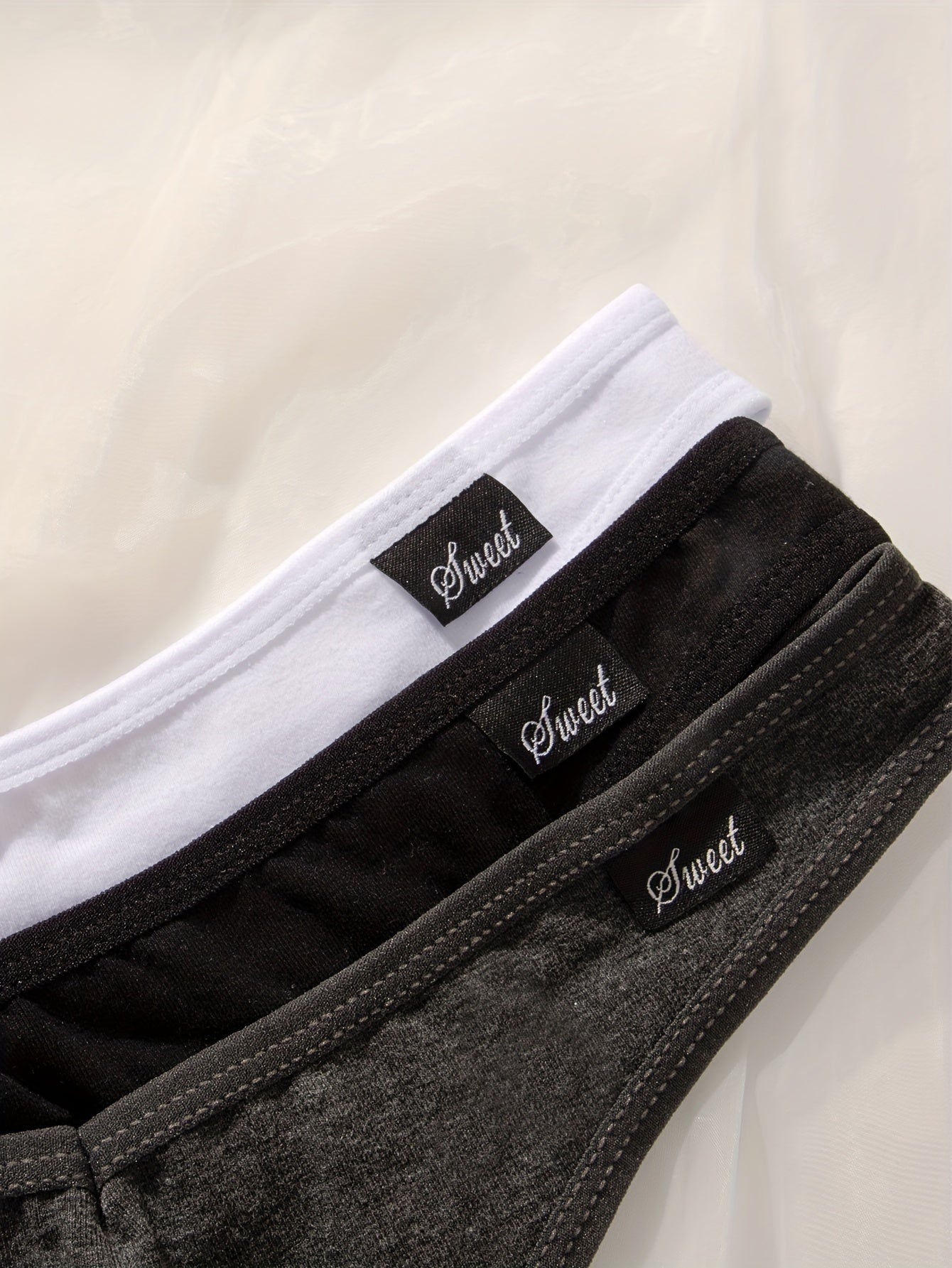 Women's Thongs 3-Pack Solid Label Patched Comfortable Stretchy Panties